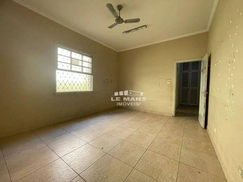 Casa, 4 quartos, 358 m² - Foto 1