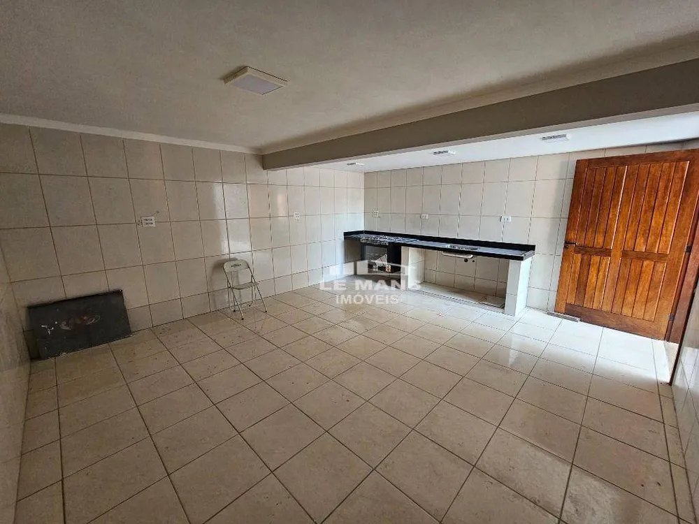 Casa, 3 quartos, 217 m² - Foto 4