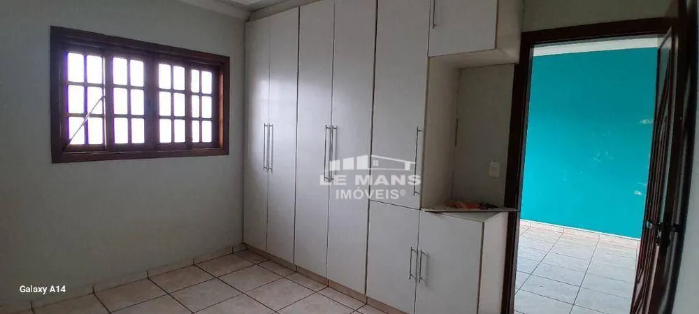 Casa, 3 quartos, 152 m² - Foto 3