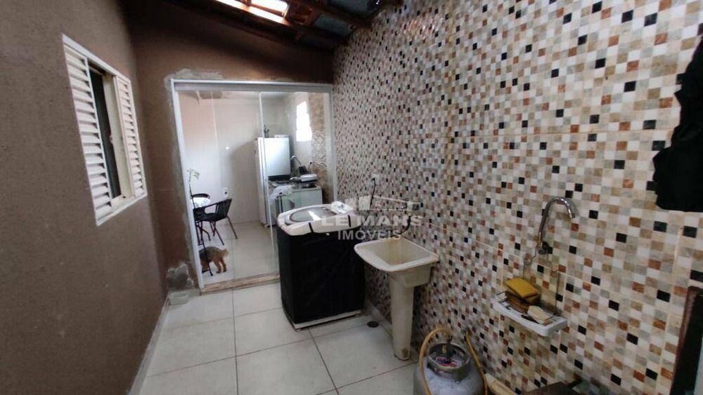 Casa à venda com 2 quartos, 85m² - Foto 10