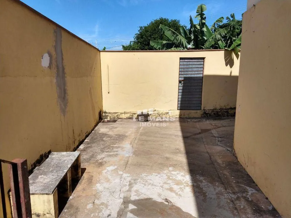 Casa, 4 quartos, 253 m² - Foto 9