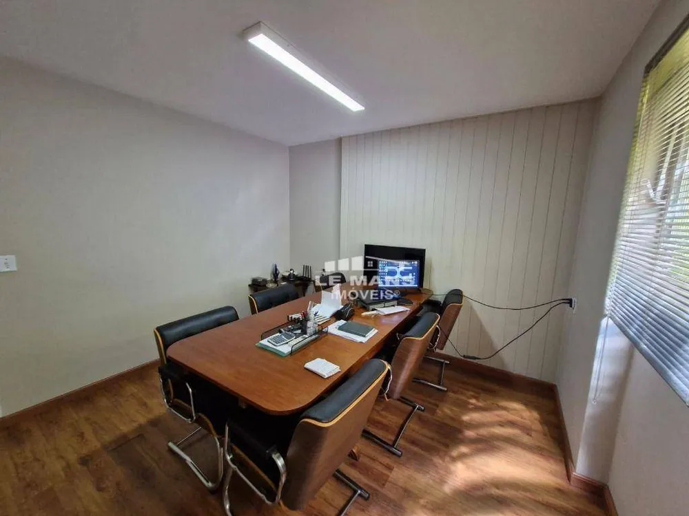 Casa, 3 quartos, 266 m² - Foto 3