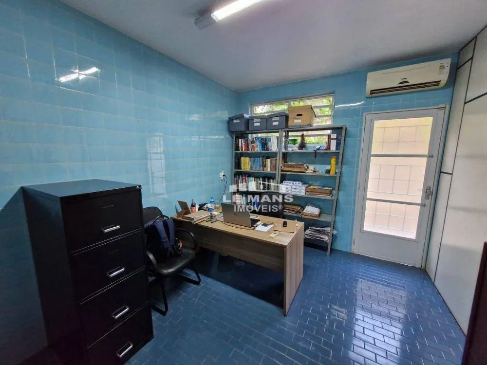 Casa, 3 quartos, 266 m² - Foto 8