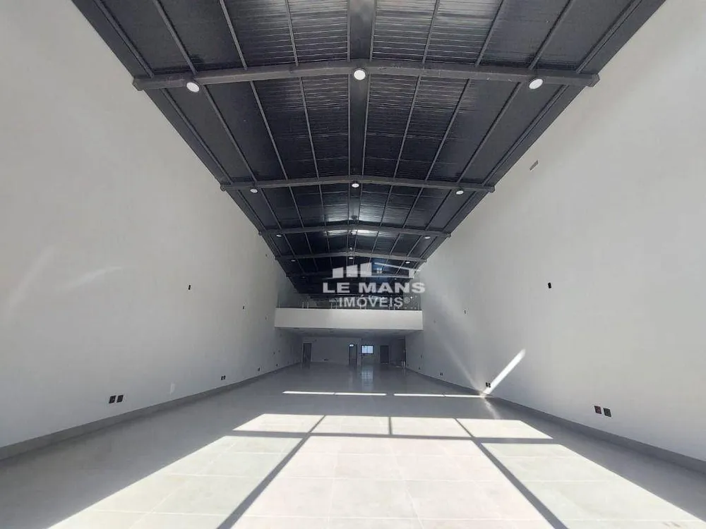 Loja-Salão, 640 m² - Foto 1