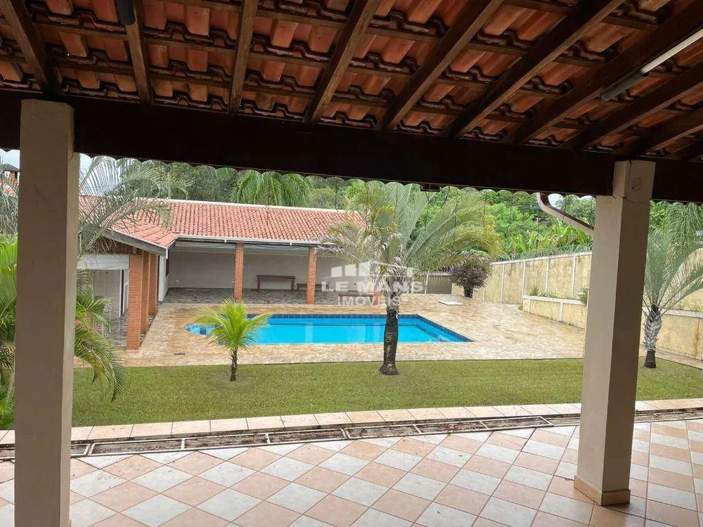 Chácara, 3 quartos, 1030 m² - Foto 1