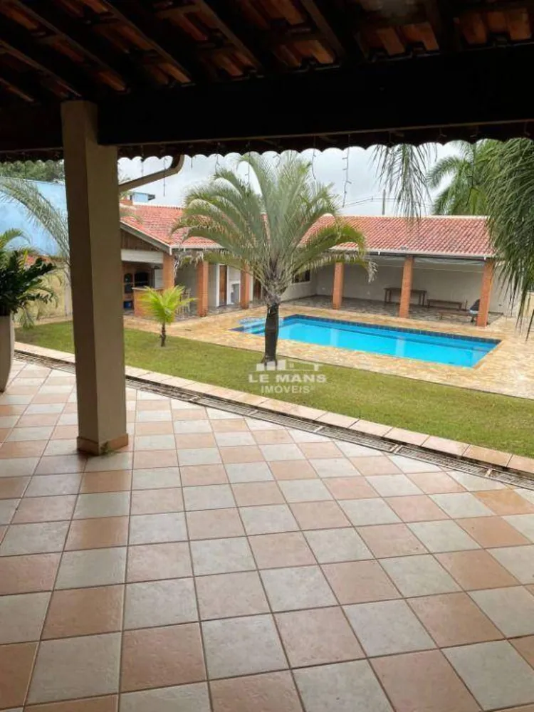 Chácara, 3 quartos, 1030 m² - Foto 2