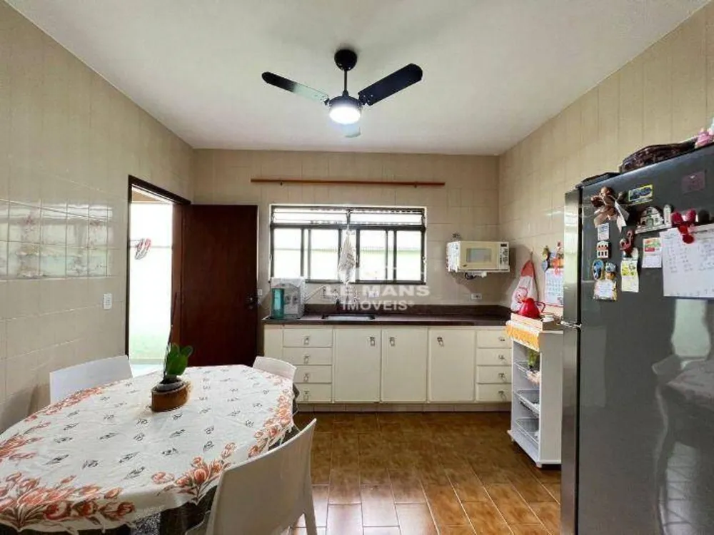 Casa, 3 quartos, 275 m² - Foto 5