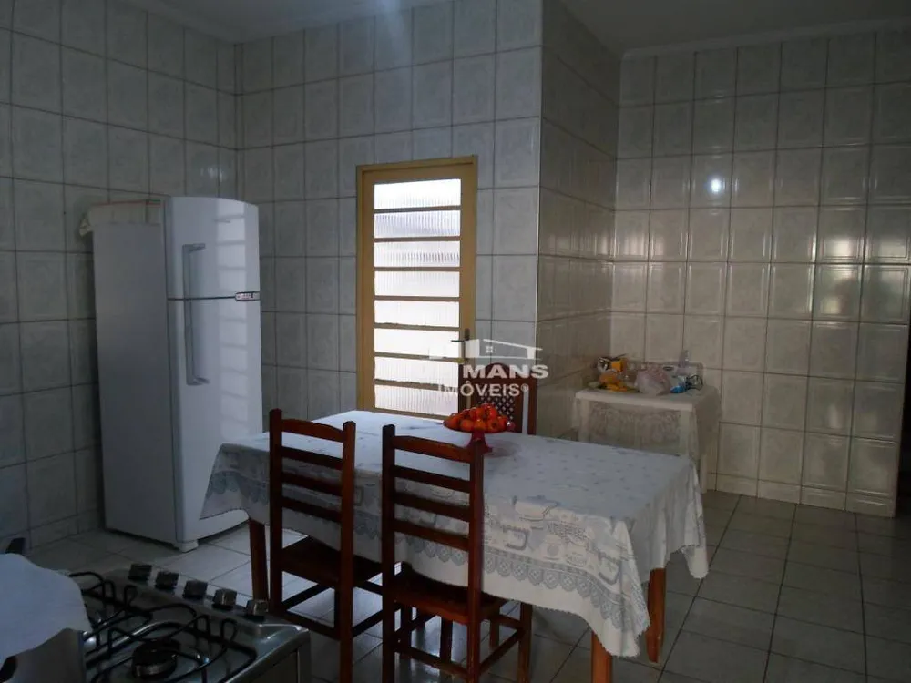 Casa, 5 quartos, 220 m² - Foto 1