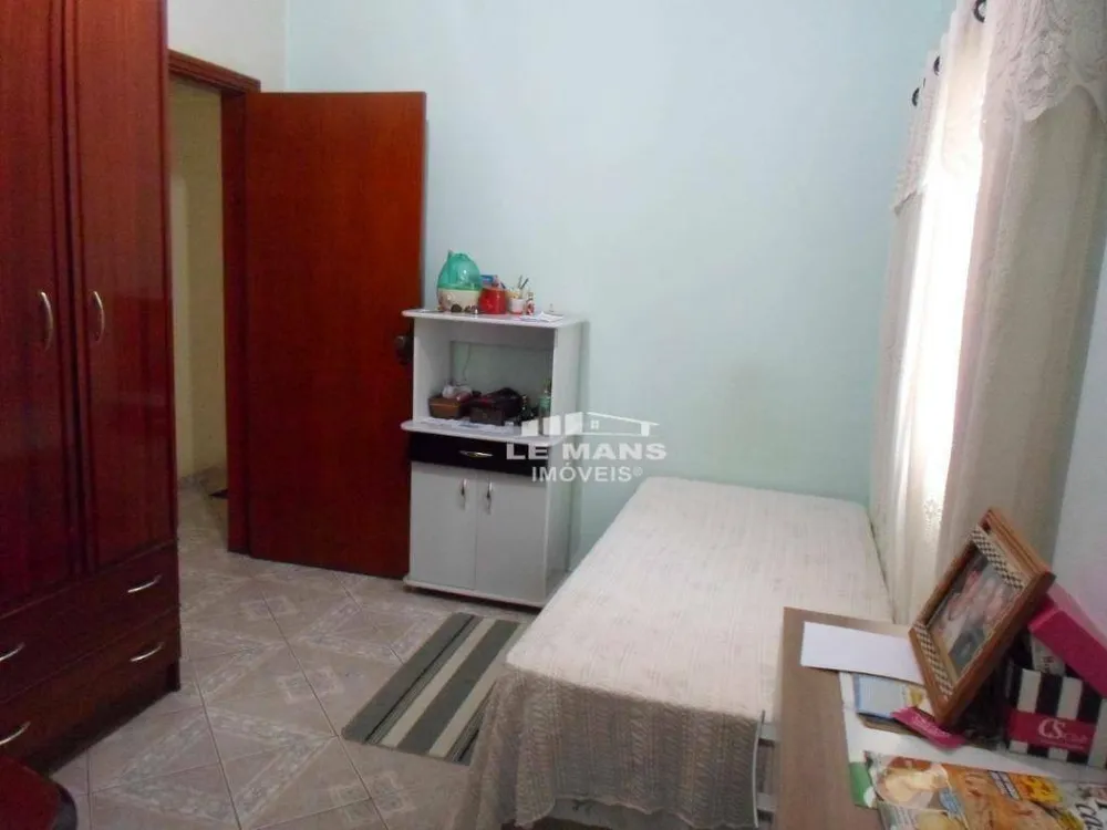 Casa, 5 quartos, 220 m² - Foto 4