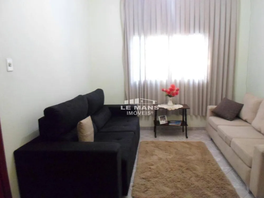 Casa, 5 quartos, 220 m² - Foto 2