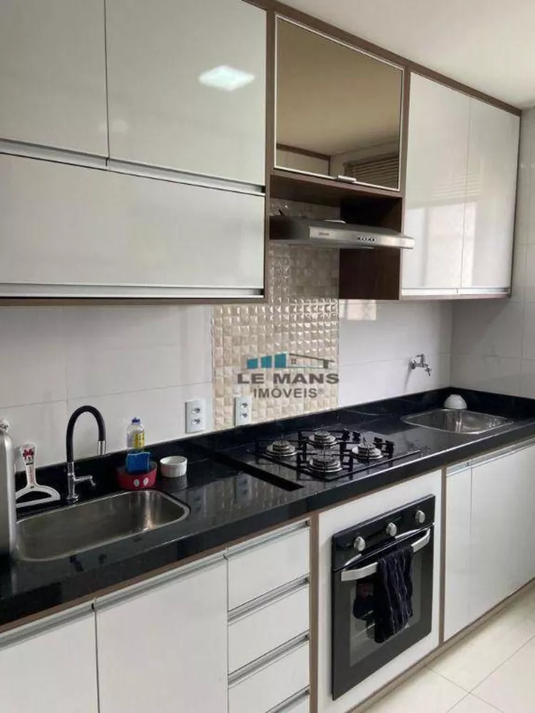 Apartamento à venda com 2 quartos, 45m² - Foto 1