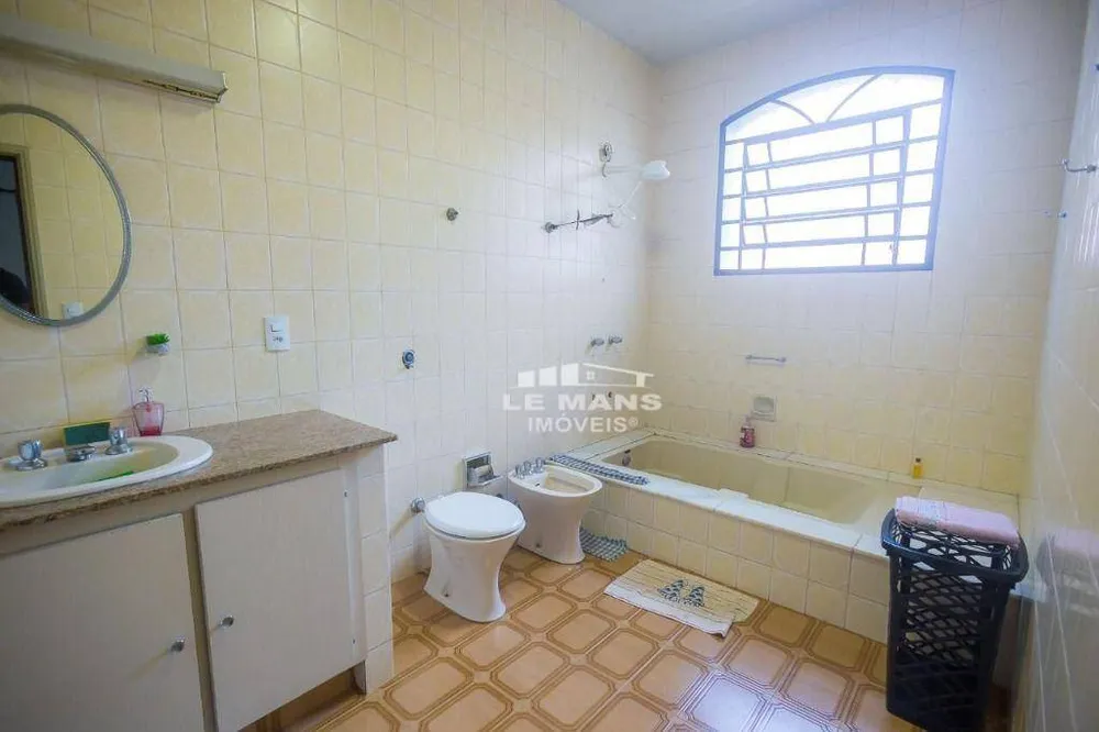 Casa, 5 quartos, 295 m² - Foto 4