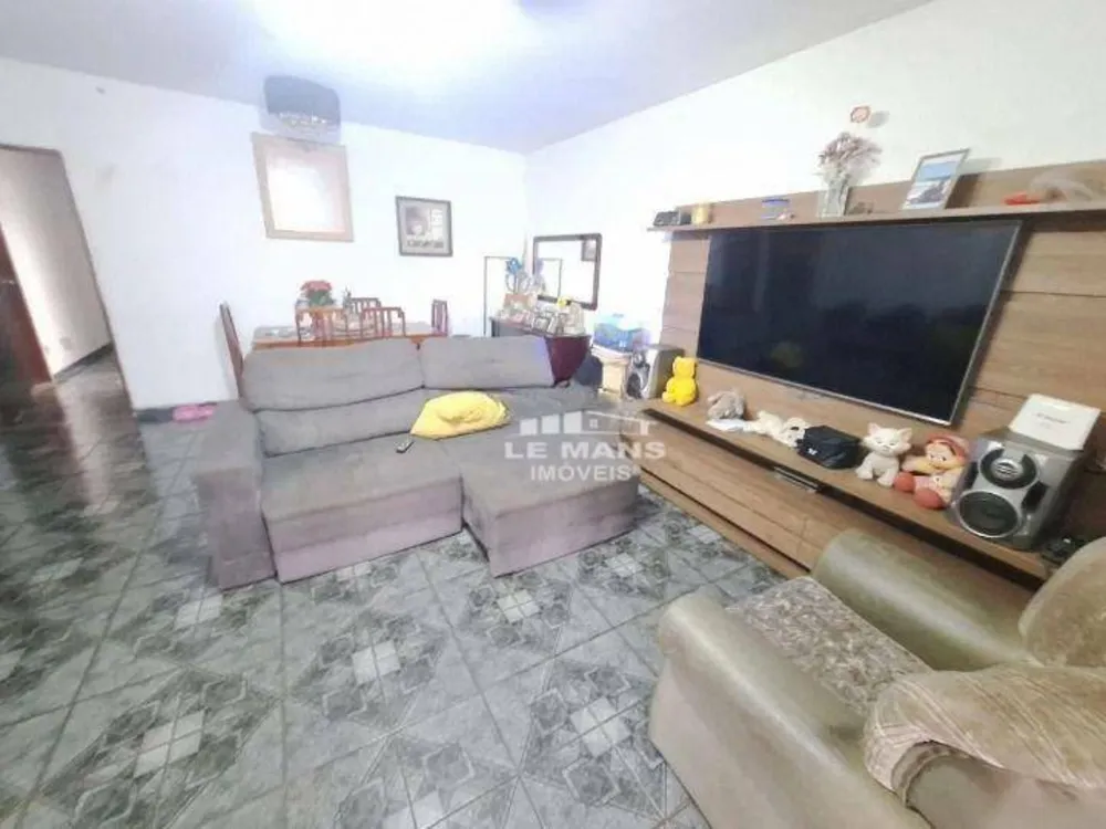 Casa, 3 quartos, 213 m² - Foto 3