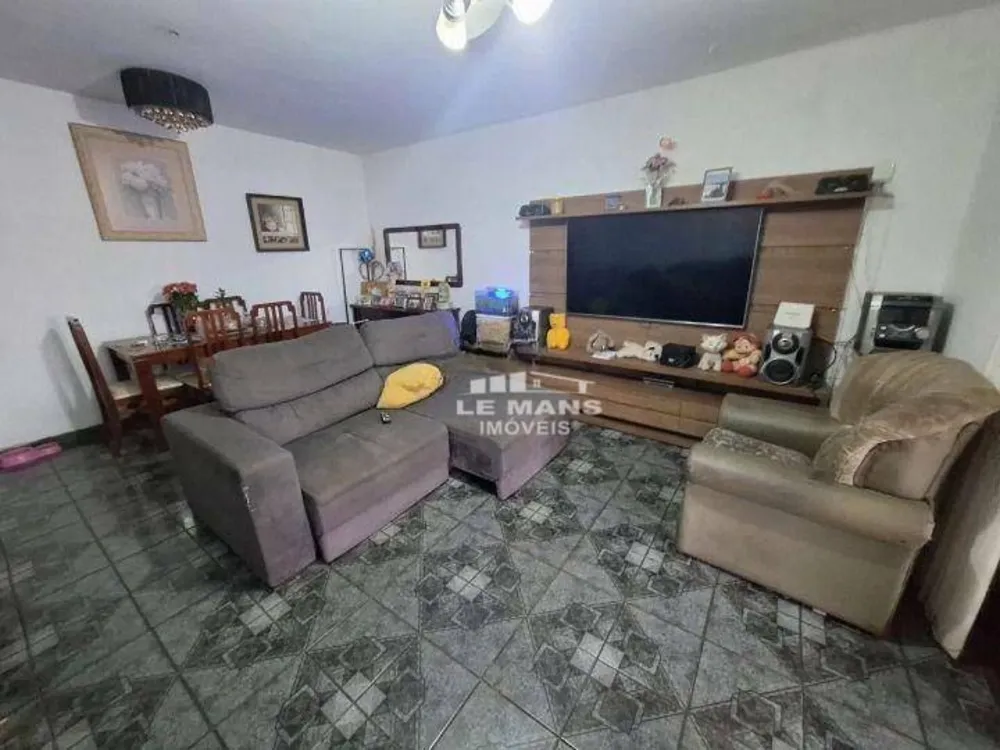 Casa, 3 quartos, 213 m² - Foto 2