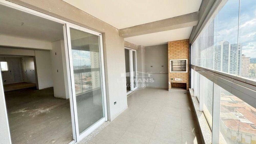 Apartamento à venda com 3 quartos, 164m² - Foto 2