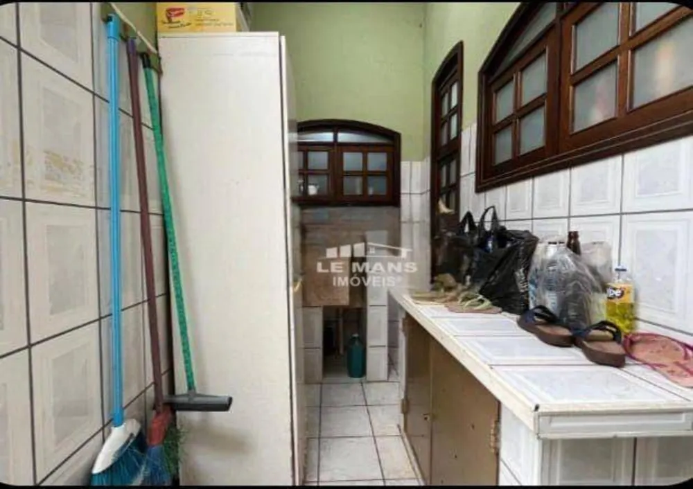 Casa, 3 quartos, 286 m² - Foto 2