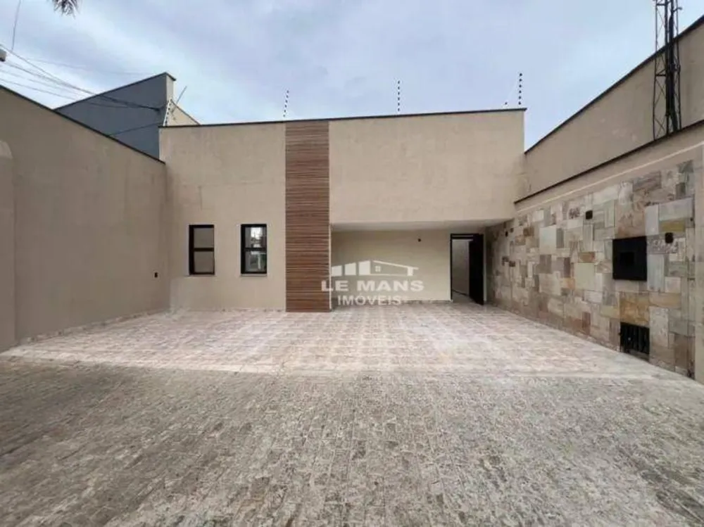 Casa, 1 quarto, 185 m² - Foto 1