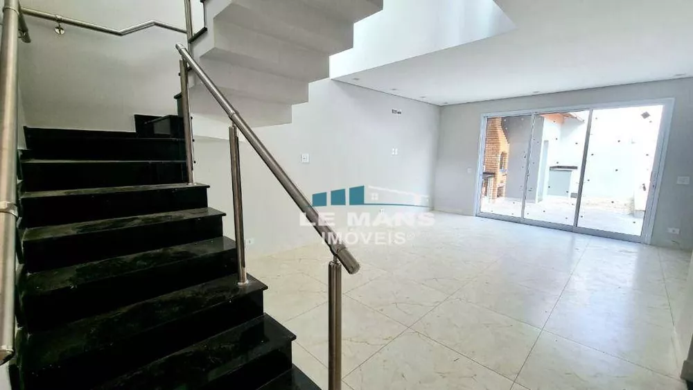 Casa de Condomínio à venda com 3 quartos, 172m² - Foto 2