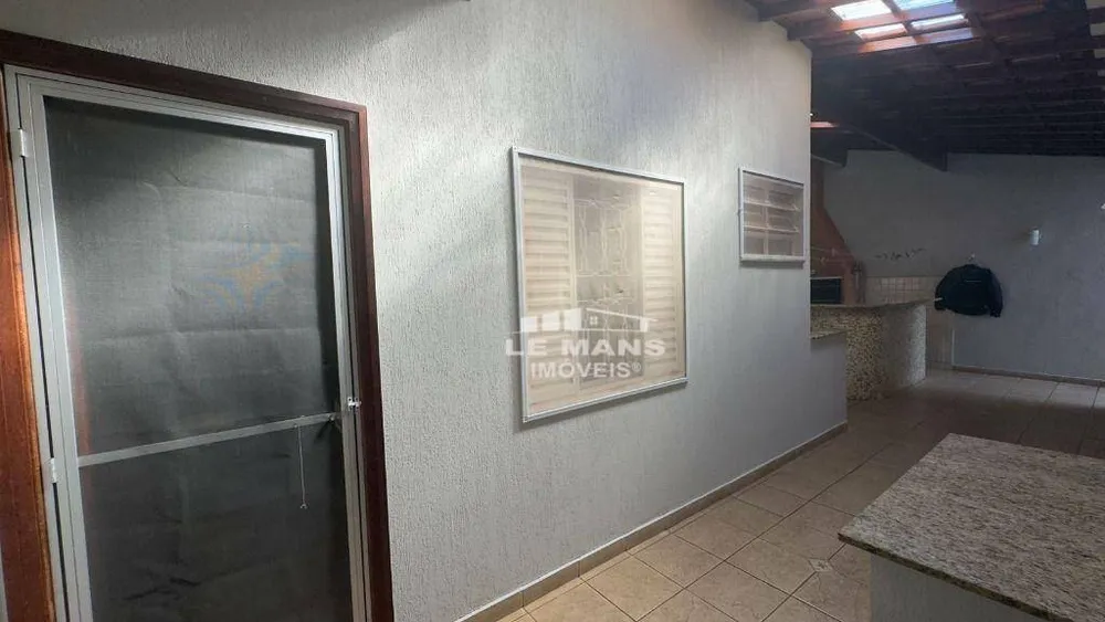 Casa, 3 quartos, 230 m² - Foto 7