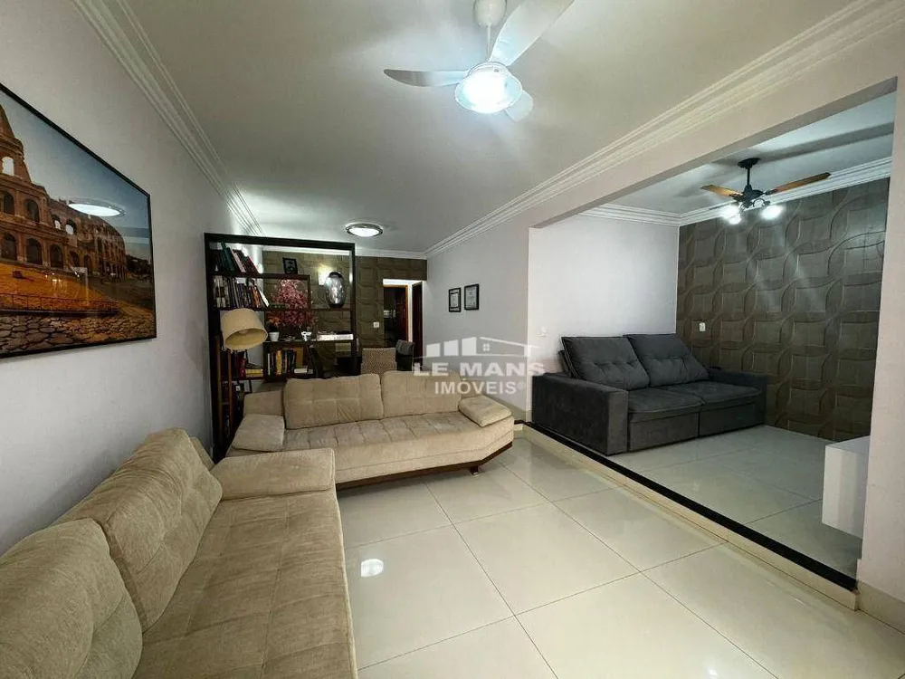 Casa, 3 quartos, 230 m² - Foto 1