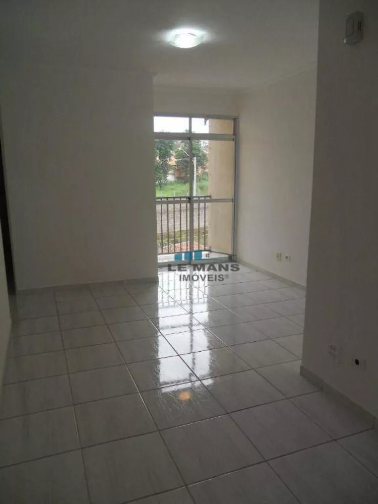 Apartamento à venda com 2 quartos, 58m² - Foto 2