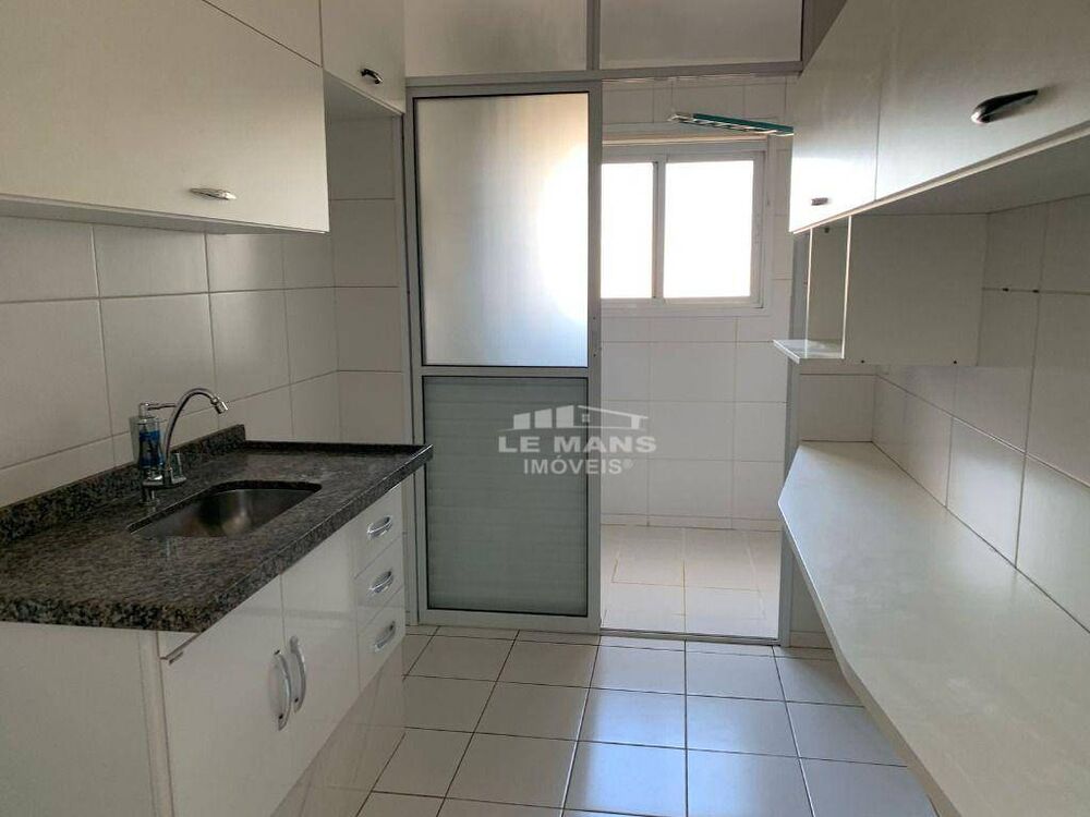 Apartamento para alugar com 3 quartos, 68m² - Foto 4