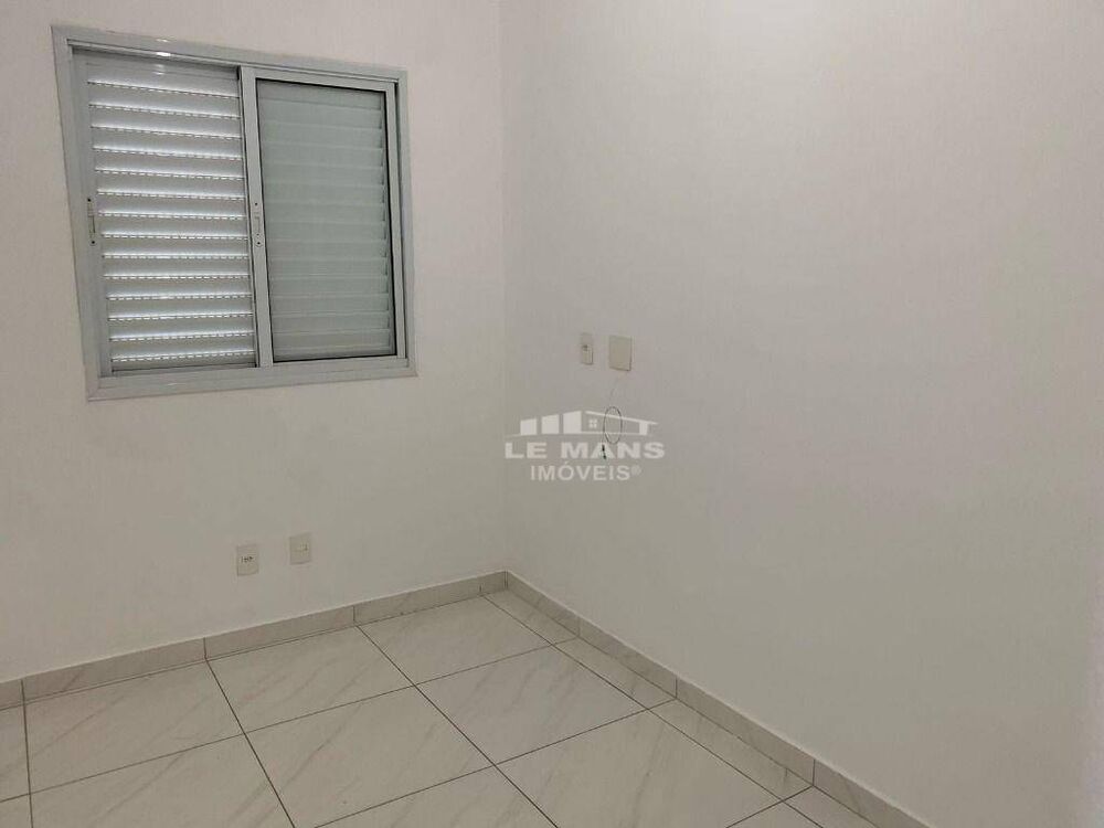 Apartamento para alugar com 3 quartos, 68m² - Foto 8