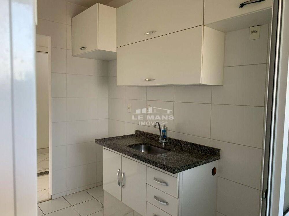 Apartamento para alugar com 3 quartos, 68m² - Foto 2