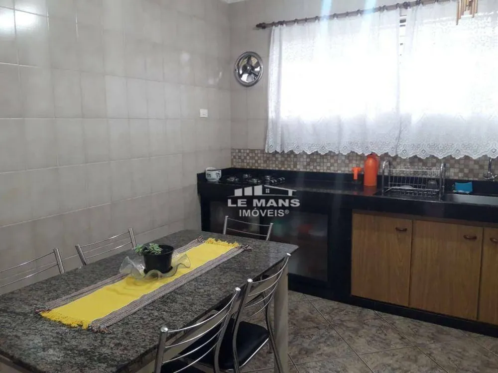 Casa, 4 quartos, 205 m² - Foto 3