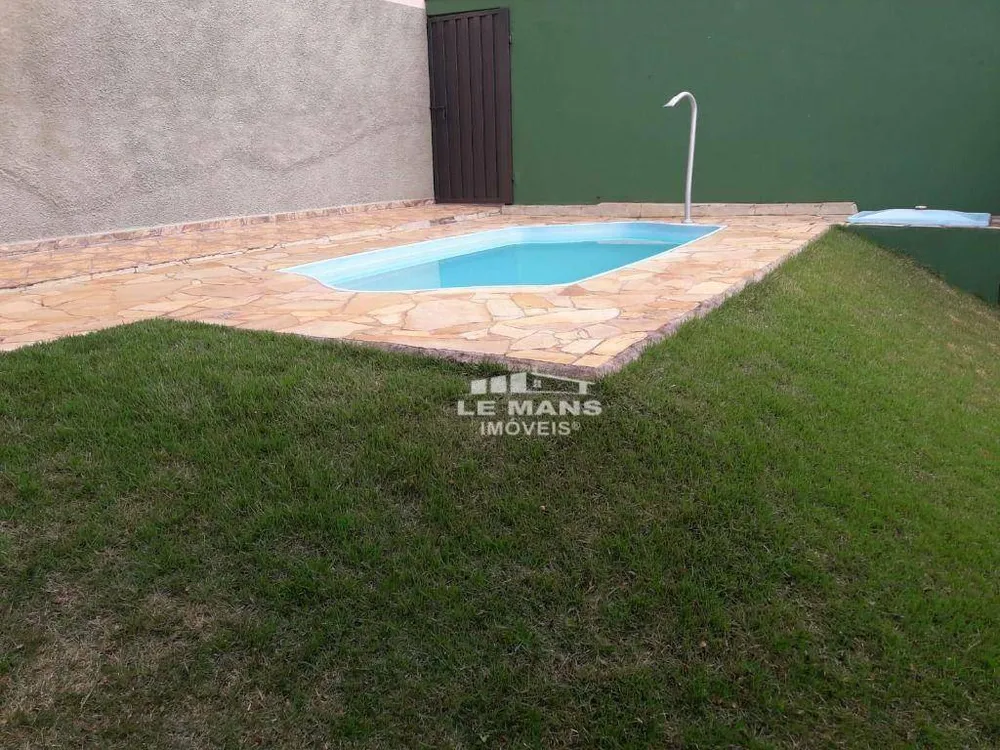Casa, 4 quartos, 205 m² - Foto 2