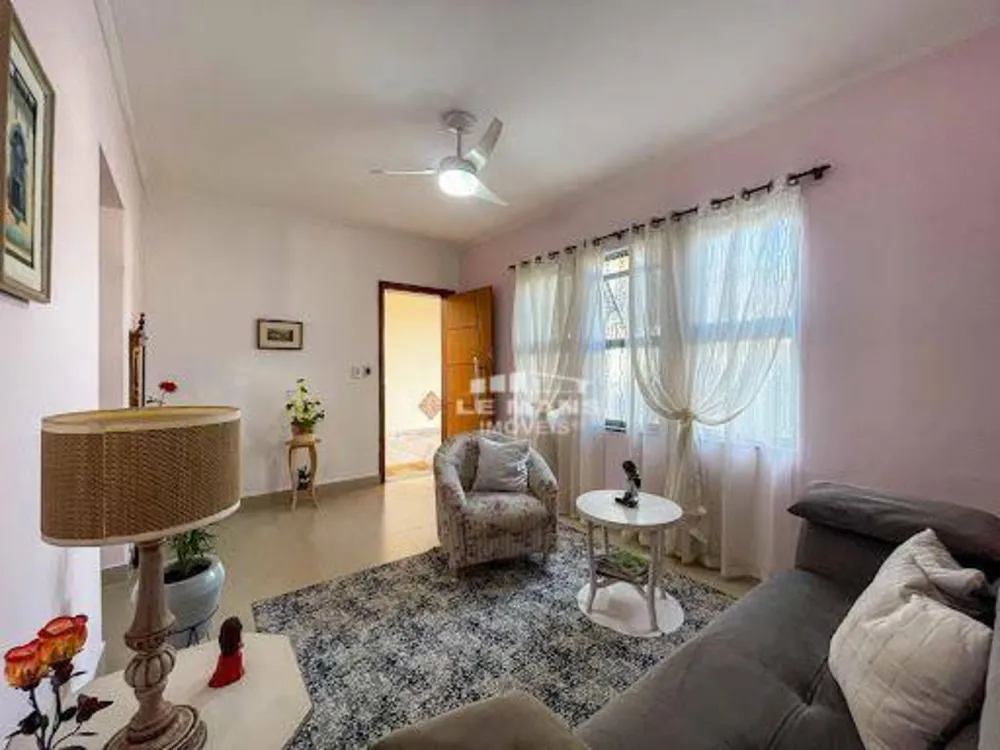 Casa, 3 quartos, 127 m² - Foto 1