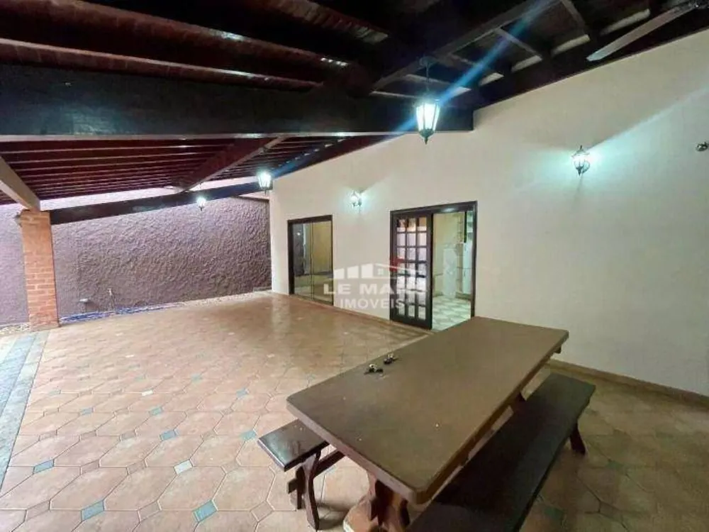 Casa, 3 quartos, 202 m² - Foto 2