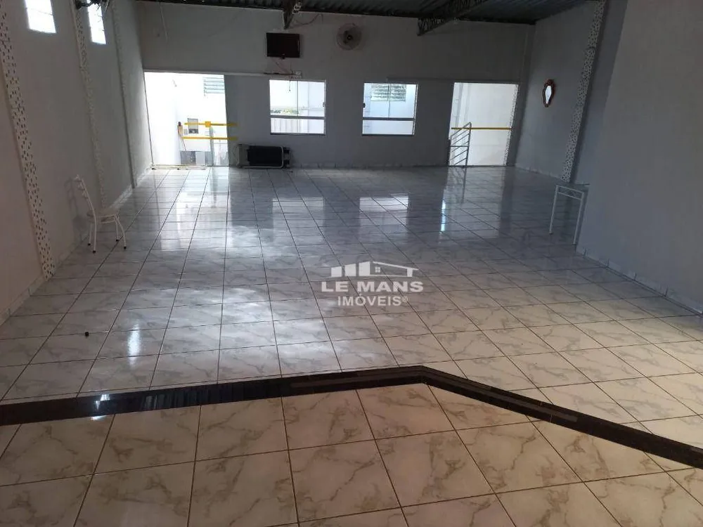 Casa, 1 quarto, 171 m² - Foto 1