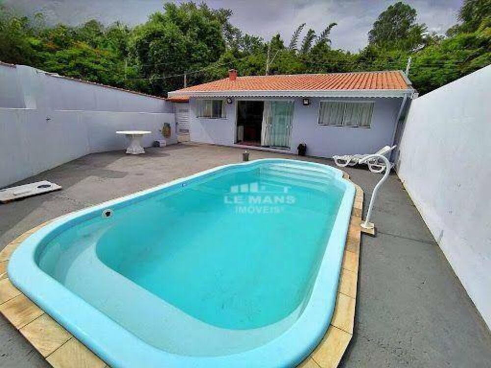 Chácara à venda com 3 quartos, 151m² - Foto 1