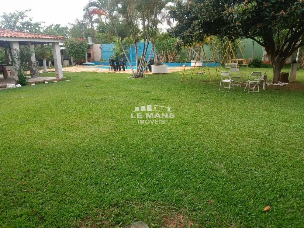 Chácara, 4 quartos, 1500 m² - Foto 1