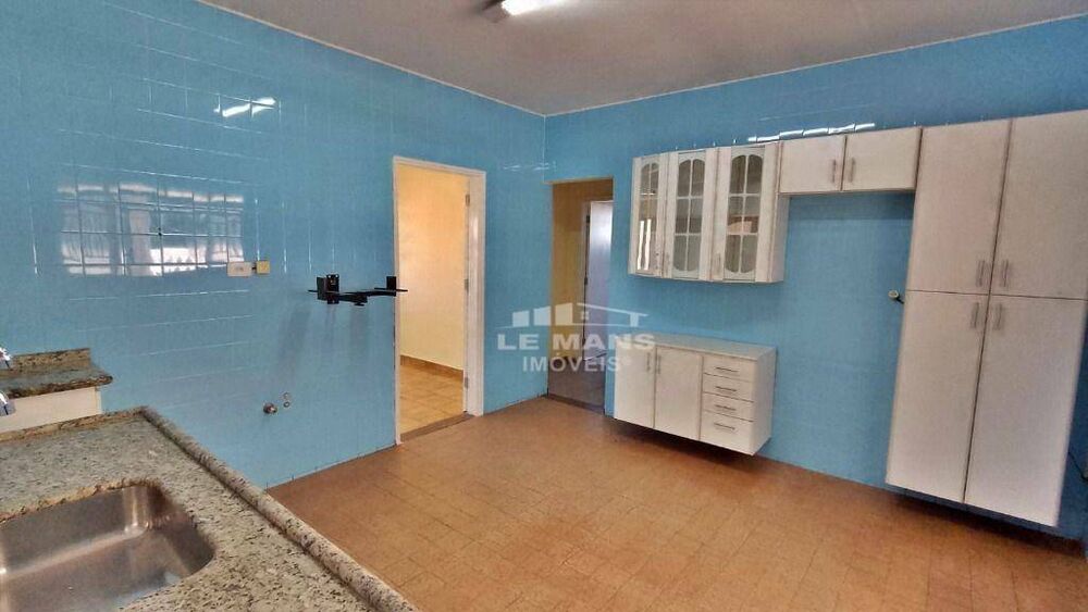 Casa à venda com 2 quartos, 194m² - Foto 11