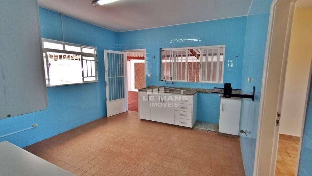 Casa à venda com 2 quartos, 194m² - Foto 10