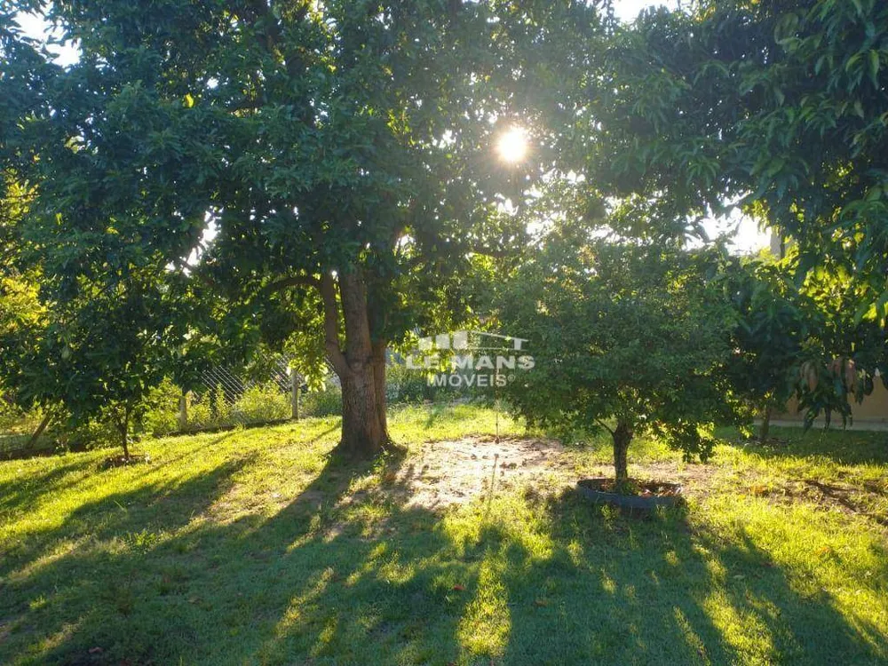 Chácara, 3 quartos, 1040 m² - Foto 4