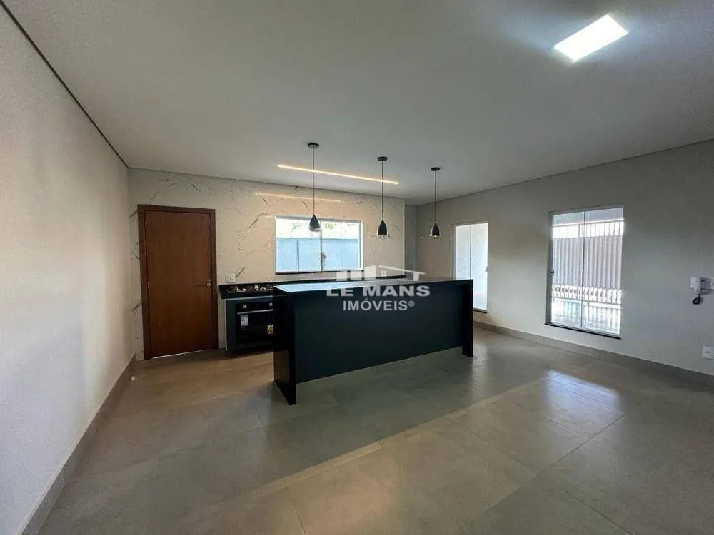 Casa, 3 quartos, 138 m² - Foto 3
