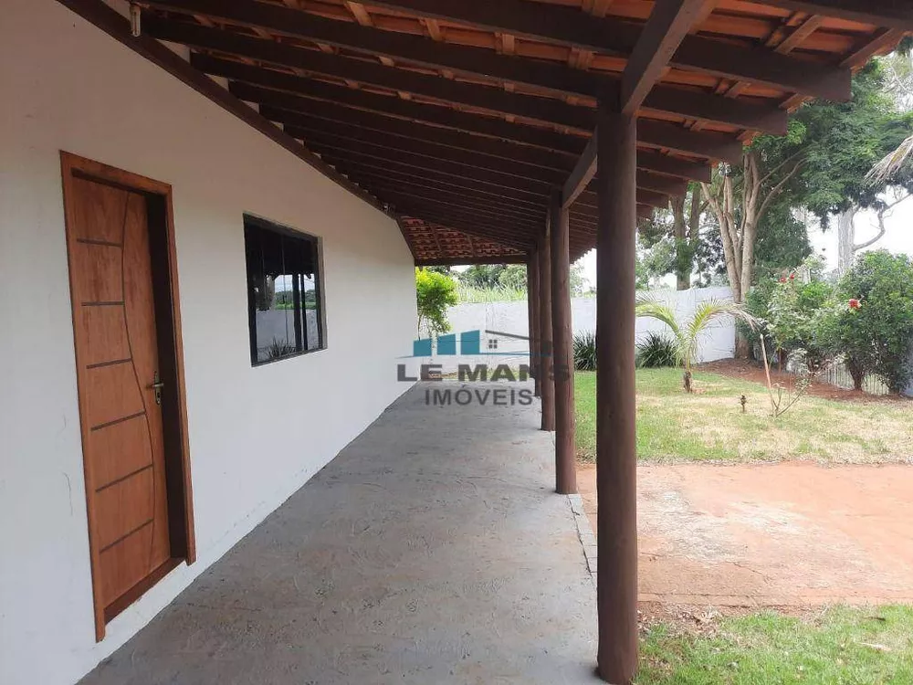 Chácara à venda com 3 quartos, 300m² - Foto 3