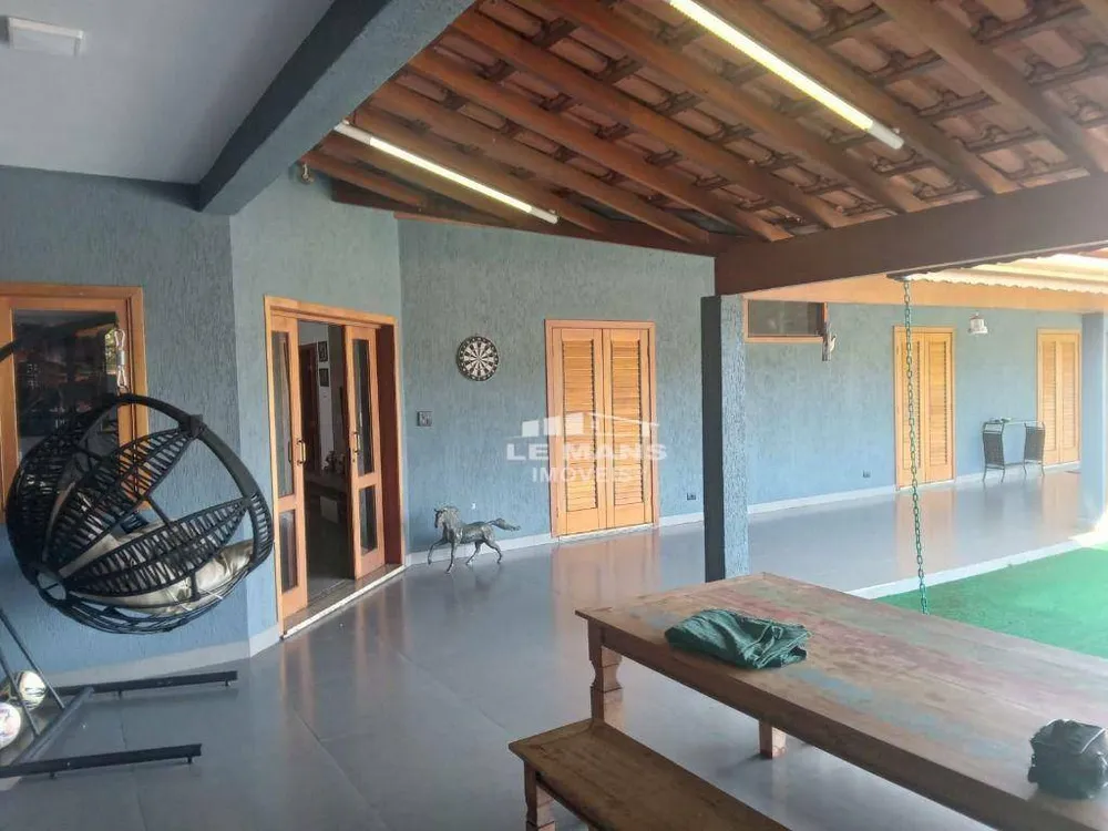 Chácara, 3 quartos, 1300 m² - Foto 1