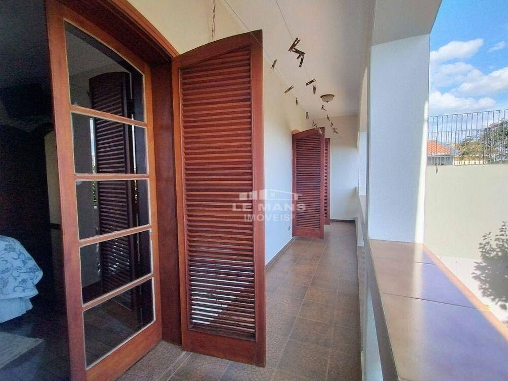 Casa à venda com 4 quartos, 295m² - Foto 5