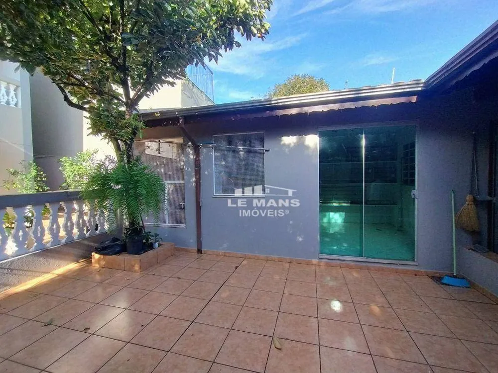 Casa, 4 quartos, 295 m² - Foto 1
