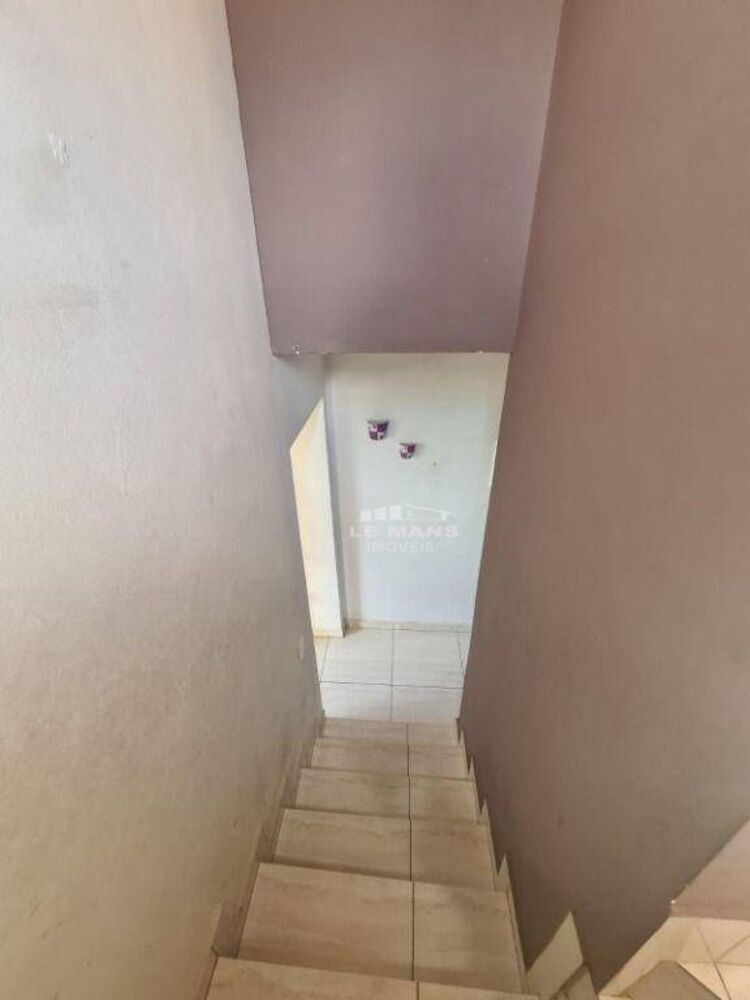 Casa à venda com 2 quartos, 98m² - Foto 3