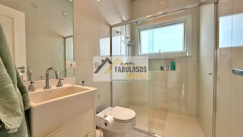 Casa de Condomínio, 4 quartos - Foto 1