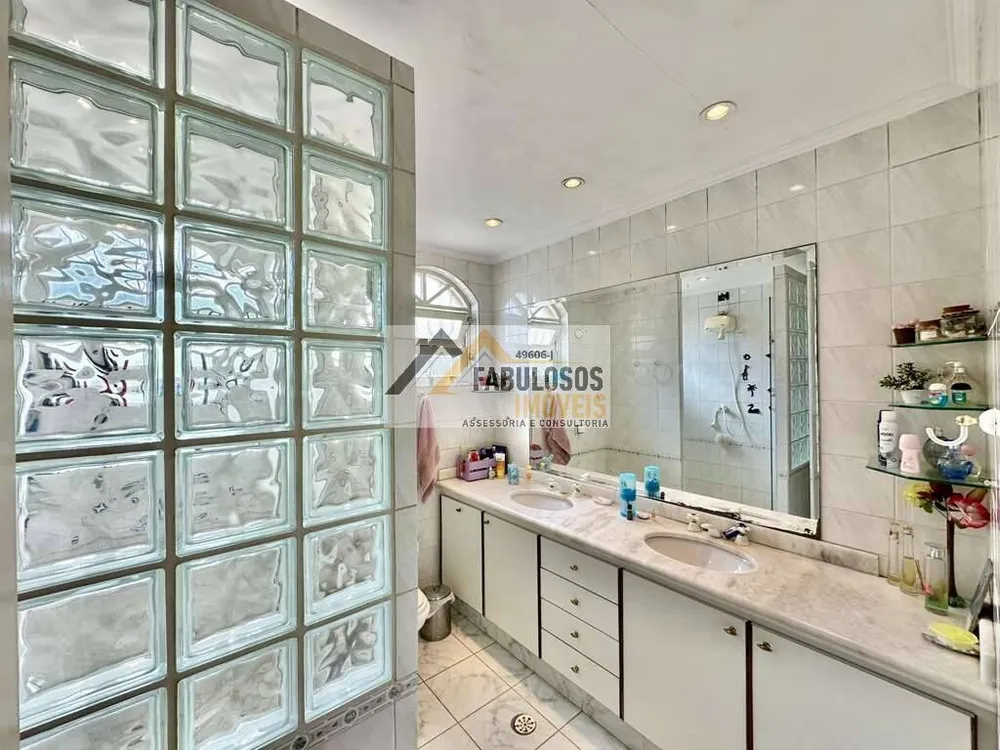 Casa, 3 quartos, 233 m² - Foto 8