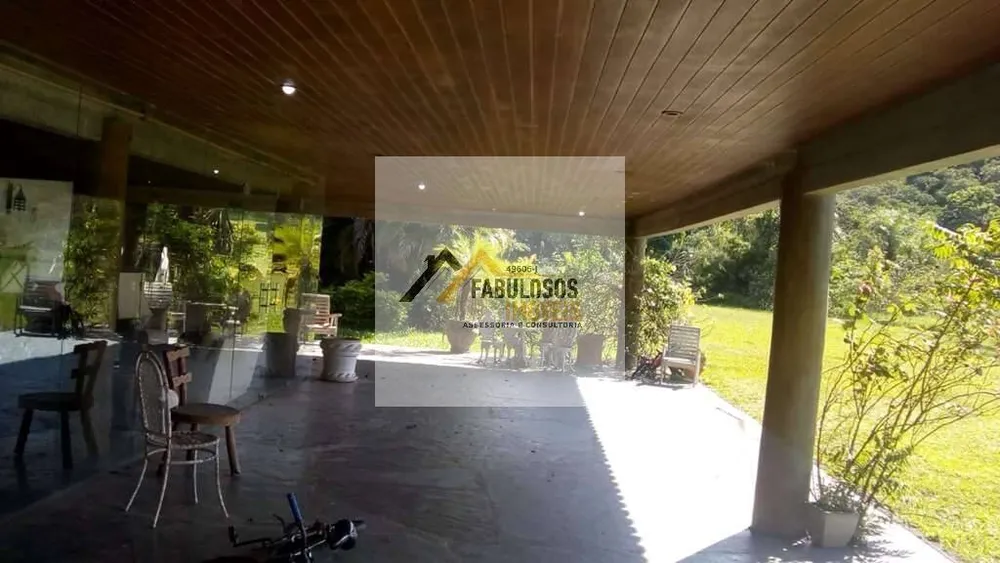 Casa, 5 quartos, 300 m² - Foto 2