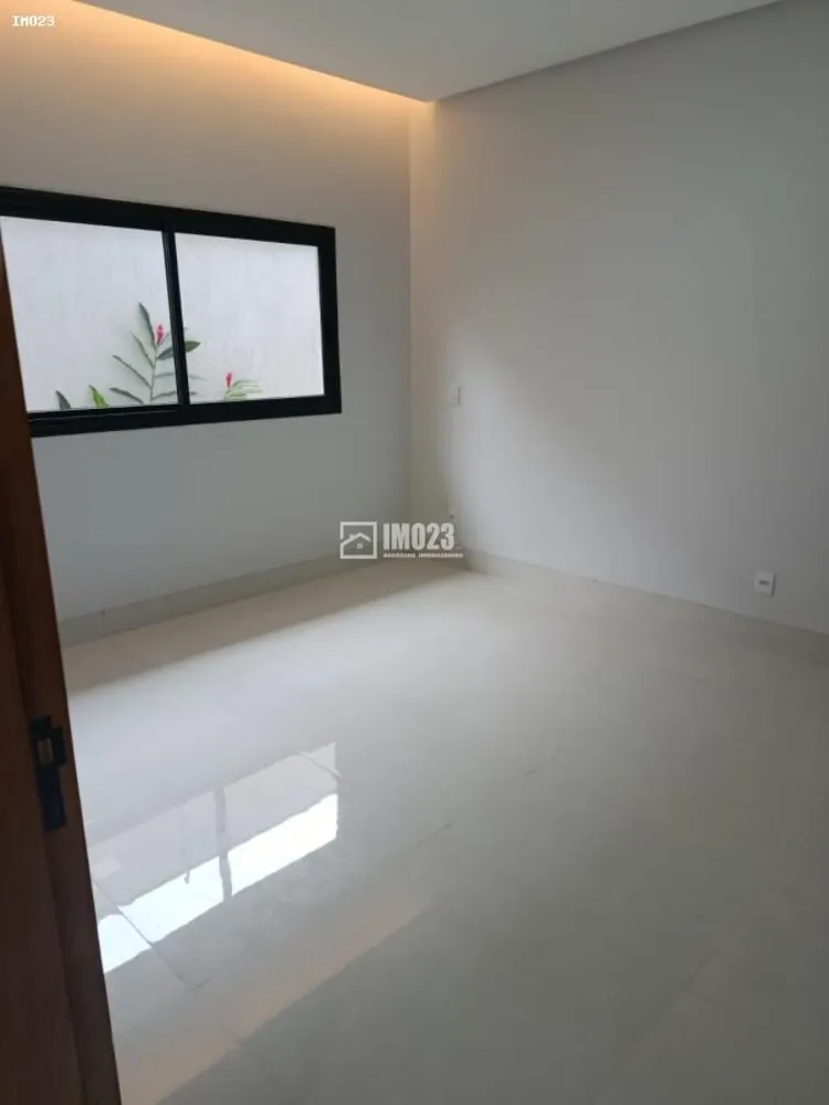 Casa, 3 quartos, 215 m² - Foto 1