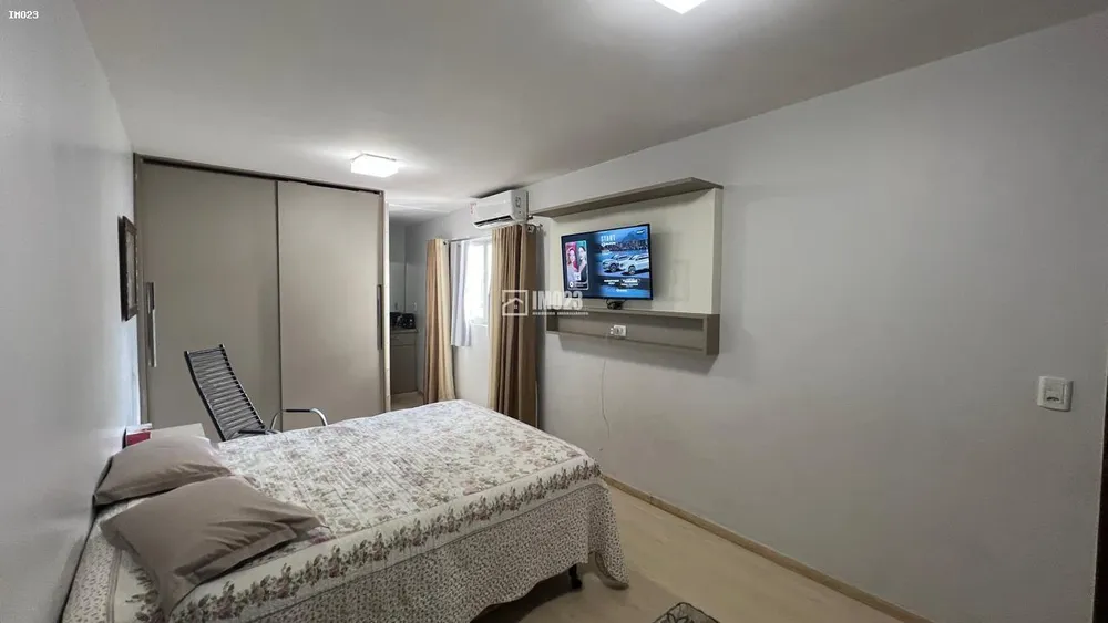 Casa, 3 quartos, 194 m² - Foto 2
