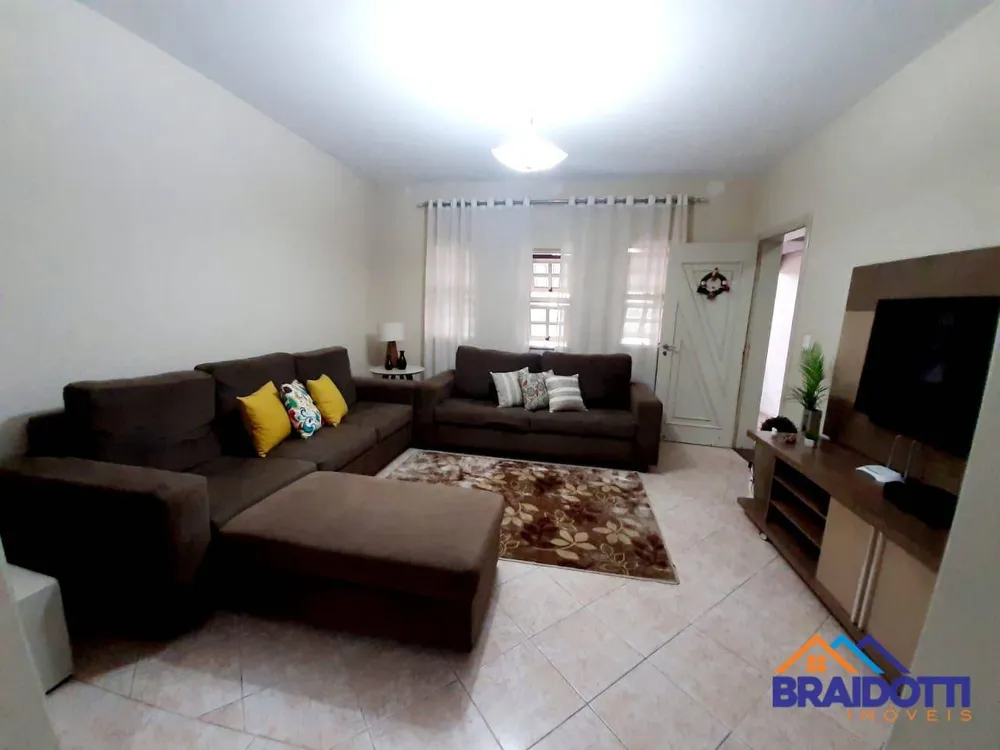 Casa, 3 quartos, 184 m² - Foto 2